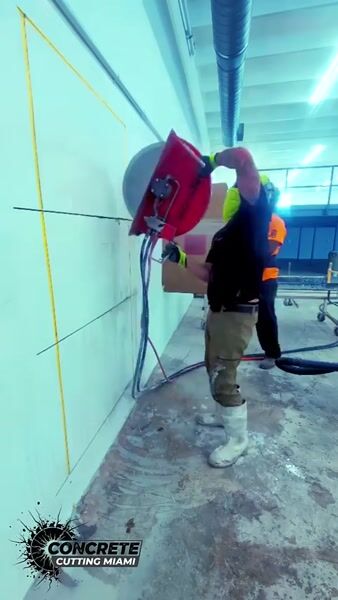 🔥🔥🔥 Cutting a door opening