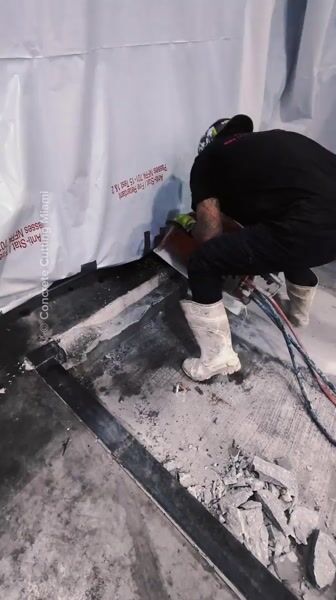 Saturday grind cutting 6 inch slab in warehouse in Miami