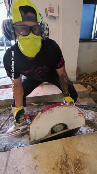 What Hand Sawing Services Actually Cost and How Contractors Bid the Work